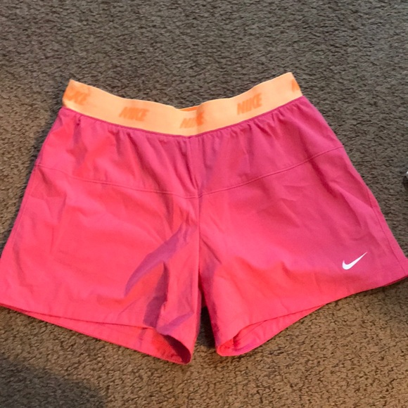 Nike Shorts - Picture 1 of 3